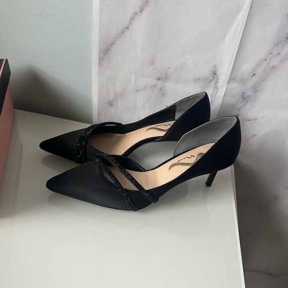 NINA - NEVIN LS BLACK LUSTER HEELS RHINESTONE DETAIL WOMENS SIZE 11 NEW IN BOX - Picture 4 of 8
